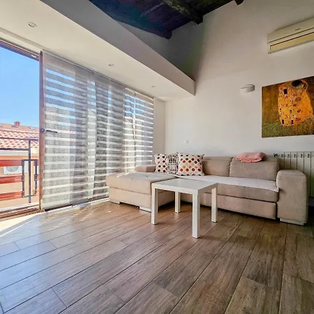 Apartman Marinela Kika *