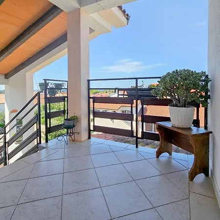 Apartman Marinela Kika *