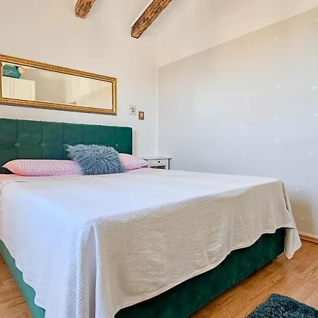 Apartman Marinela Kika