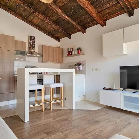 Apartman Marinela Kika *